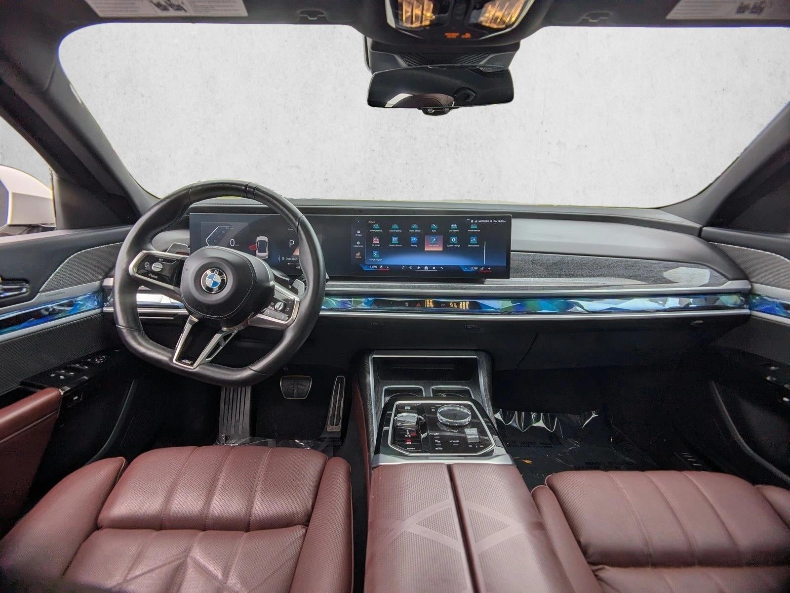 2025 BMW 740i xDrive Sedan