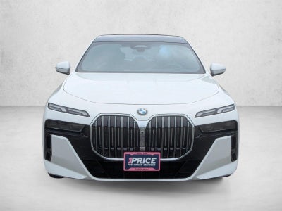 2025 BMW 740i xDrive Sedan
