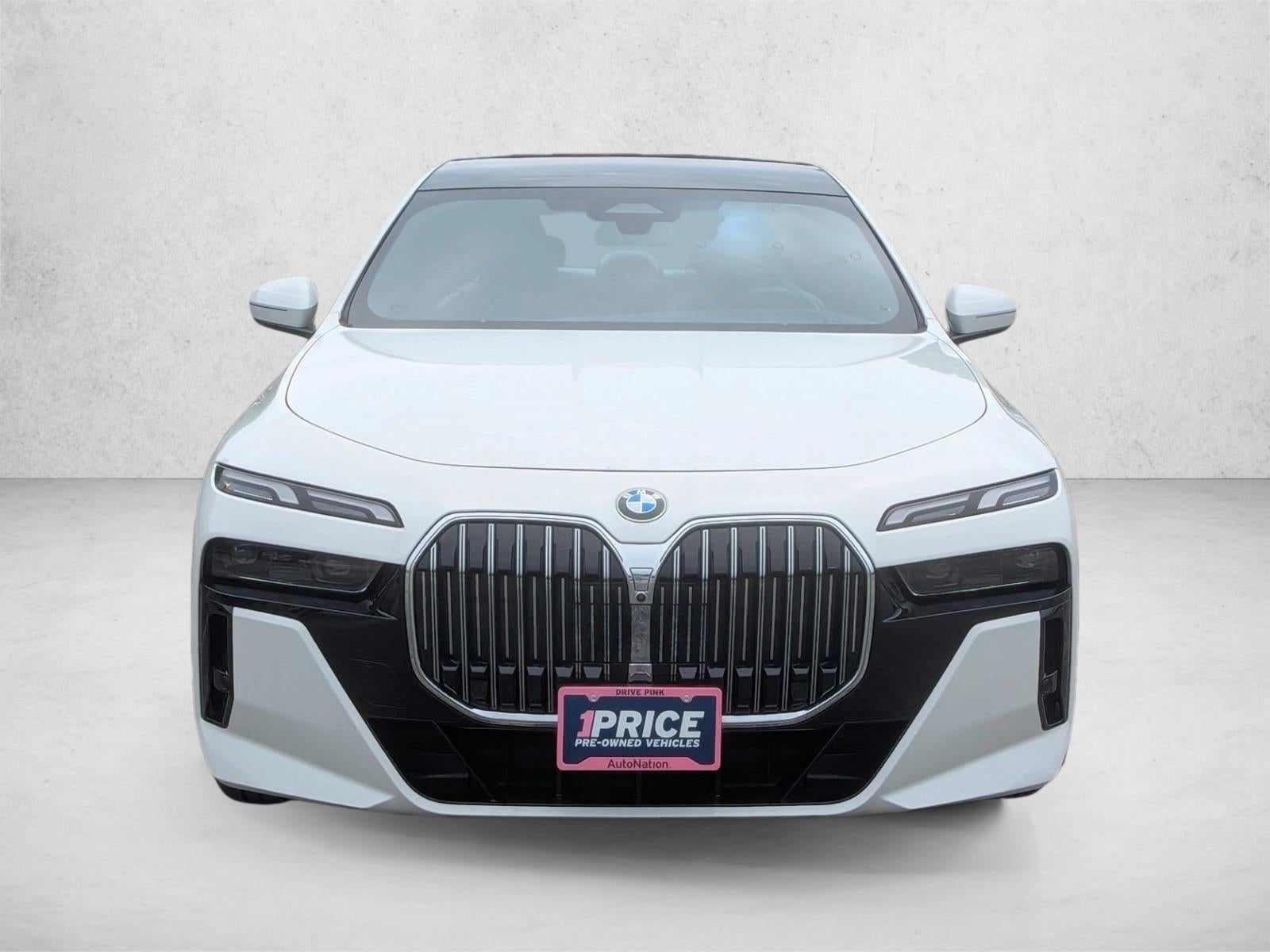 2025 BMW 740i xDrive Sedan