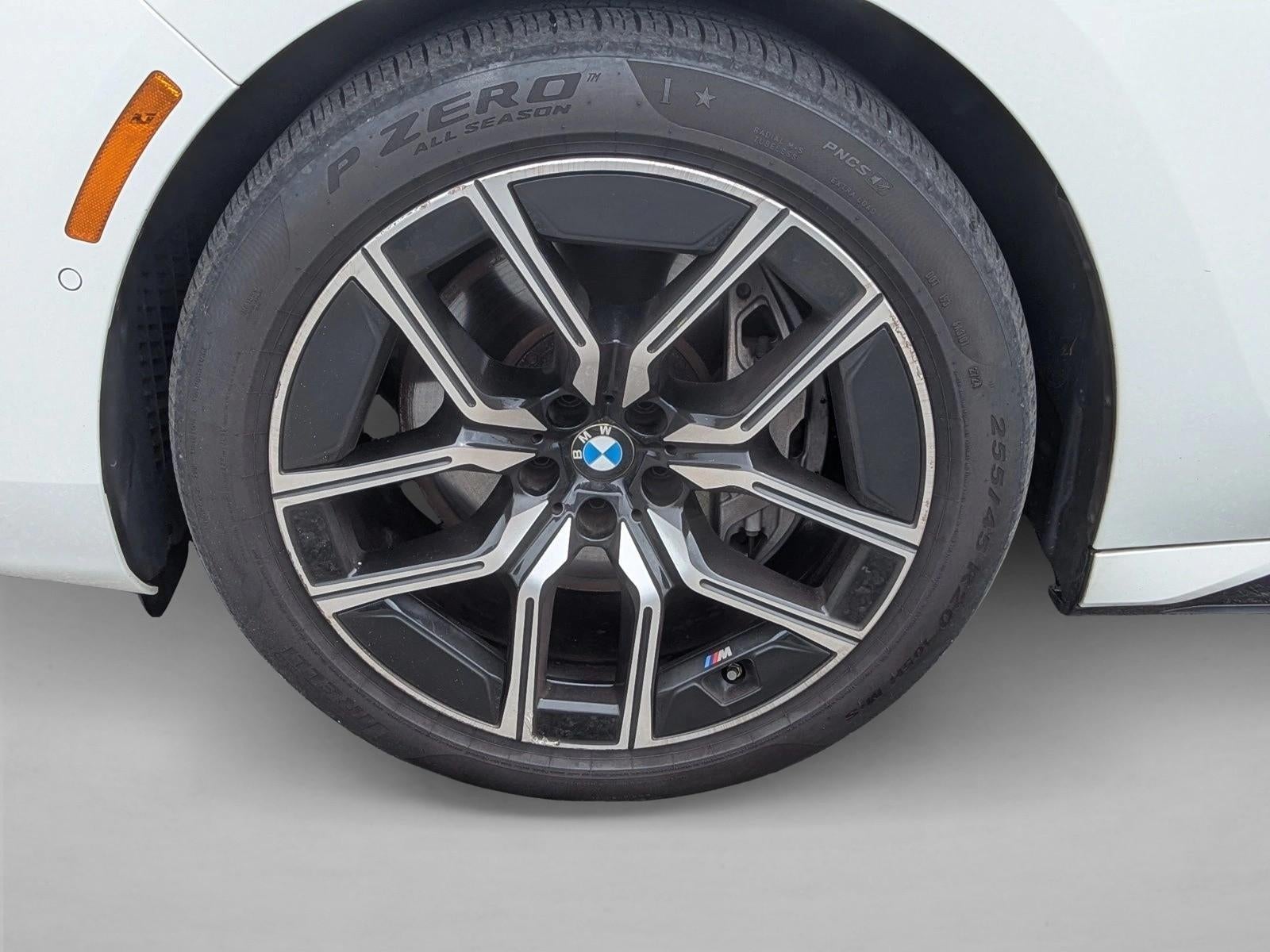 2025 BMW 740i xDrive Sedan