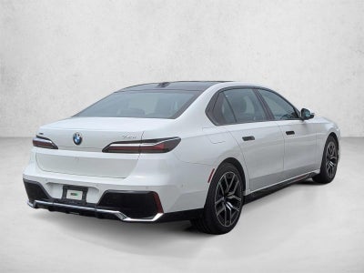 2025 BMW 740i xDrive Sedan
