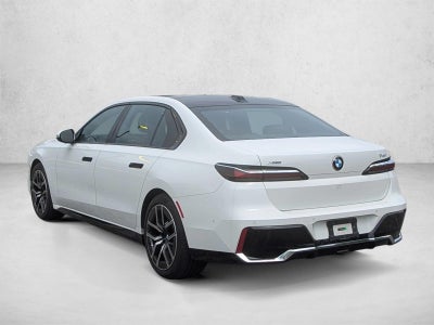 2025 BMW 740i xDrive Sedan