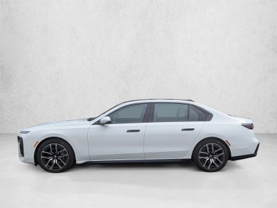 2025 BMW 740i xDrive Sedan