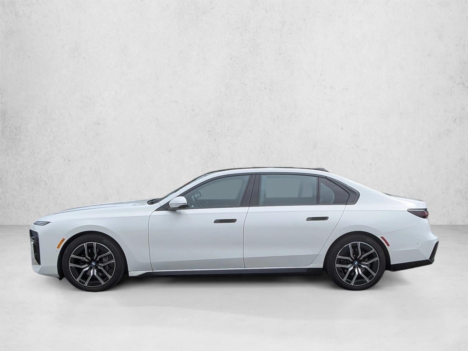 2025 BMW 740i xDrive Sedan