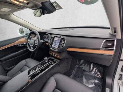 2024 Volvo XC90 B6 AWD Plus Bright Theme 6P
