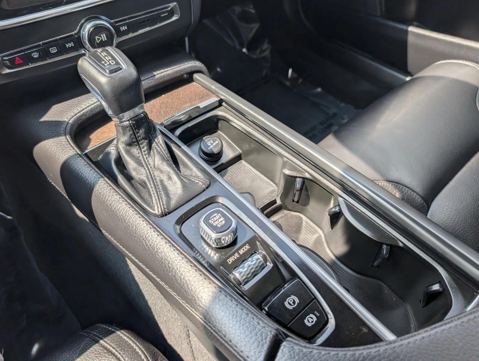 2020 Volvo V90 Cross Country T6 AWD