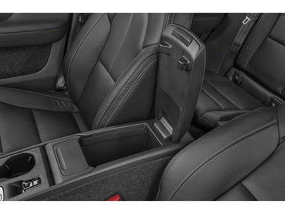2023 Volvo XC40 B4 FWD Plus Bright Theme